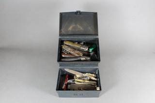 A large collection of sundry pen knives including Sheffield blades  etc