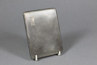 A silver cigarette case with engine turned decoration Birmingham 1934, 5 ozs