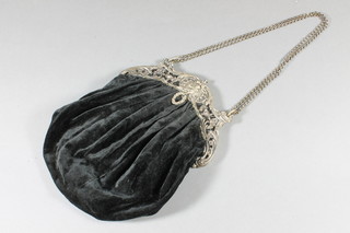 A lady's Continental silver evening bag marked 800