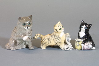 3 various Royal Doulton figures of kittens