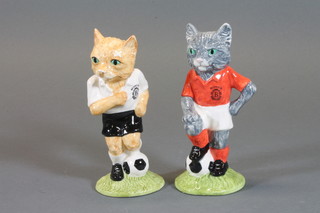 2 Beswick limited edition footballer figures - Dribble FF4 and  Kit Kat FF3 complete with certificate and boxes