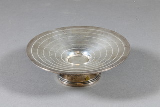 An Art Deco circular silver plated pedestal dish, Birmingham  1935 with Jubilee hallmark by Walker & Hall 3 ozs