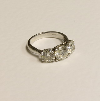A lady's 18ct white gold dress ring set diamonds approx 3.63ct