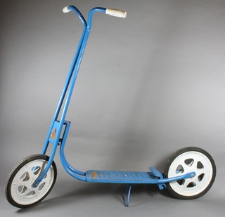 A Mobo childs blue painted metal scooter