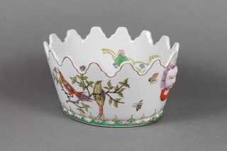 A contemporary Chinese oval bowl with wavy border, seal mark  to base 7"