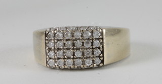 A 9ct white gold dress ring set diamonds