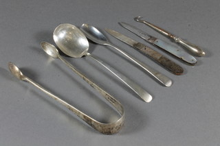 A George III silver Old English pattern mustard spoon London  1807, a silver jam spoon, pair of silver sugar tongs 1 ozs and 2   silver bladed folding fruit knives and a button hook