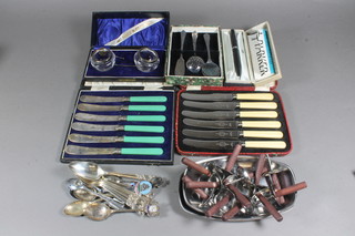 A 1970's black Parker fountain pen, 2 sets of 6 tea knives cased  and a small collection of flatware