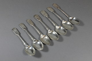 7 various silver fiddle pattern teaspoons, 4 ozs