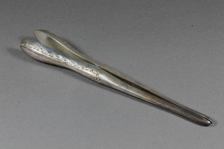 A pair of Edwardian silver glove stretchers, Chester 1908