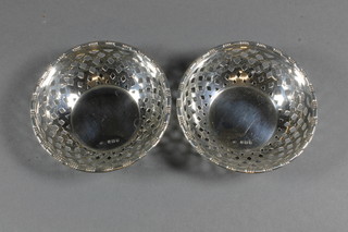 A pair of circular pierced silver bon bon dishes London 1931  1ozs
