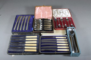 5 tea knives, cased, 2 sets of 6 tea knives, 6 silver plated tea spoons, and other cased flatware