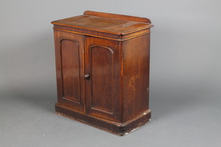 A Victorian mahogany 2 door cupboard on plinth base 30" x 29" x 15"