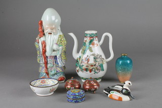 A 19th Century Ginbari vase 3.5", 2 Beswick ducks and minor Oriental items
