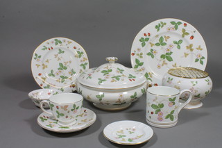 A Wedgwood Wild Strawberry 36 piece dinner tea and coffee service