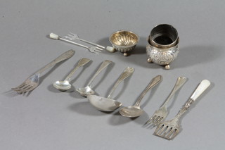3 silver salts, a silver sauce ladle, 2 silver forks, 2 mustard spoons and a teaspoon, 5 ozs together with a silver sardine server with mother of pearl handle and 2 forks with mother of pearl grips