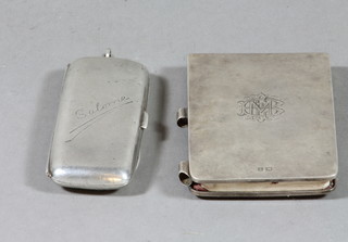 An Edwardian silver cheroot case Chester 1904 together with a silver cased notelet book Birmingham 1916