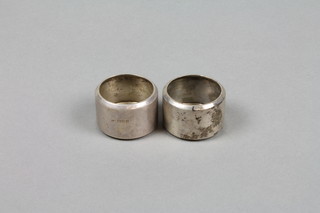2 engraved silver napkin rings, 2 ozs