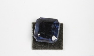 A loose square cut amethyst with natural inclusion, approx 3ct 