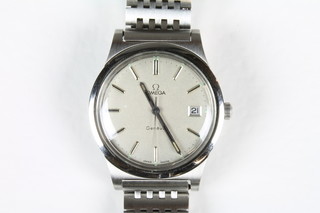 A gentleman's Omega Geneve wristwatch with white dial and luminescent batons, contained in a stainless steel case, manual movement