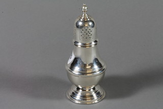 A baluster silver shaker, London 1983, maker Israel Freeman & Sons, 6 ozs