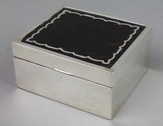 An Edwardian silver and tortoiseshell cigarette box 4", rubbed marks