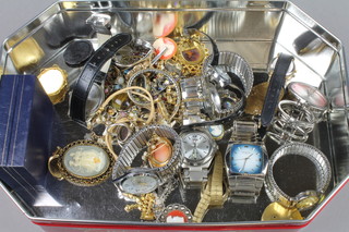 Minor costume jewellery and wristwatches