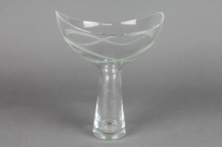 Ernest Gordon, a pedestal etched Art Glass bowl, the base signed Ernest Gordon Afors, 8"