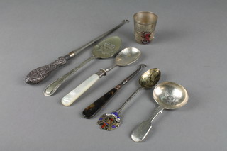 A silver plated button hook and minor items 