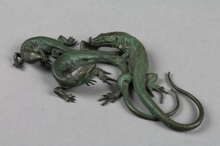 A bronze figure group of 3 lizards 6"