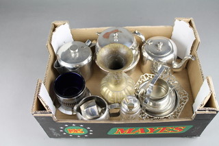 A quantity of silver plated tea ware, bowls etc