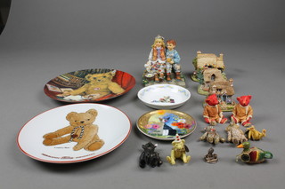 3 Lilliput Lane cottages, 4 dishes and minor china 