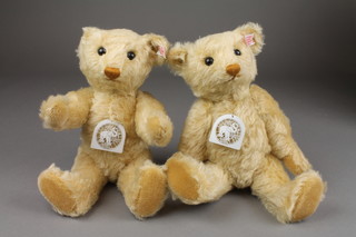 2 Steiff Teddy Bear Mint Elefanten Schablone, 11" with certificates and boxed