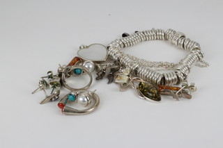A Links of London silver ring bracelet and minor items of jewellery