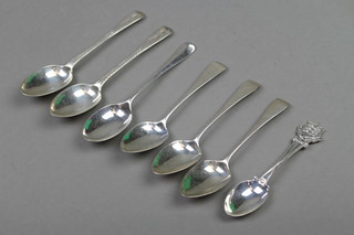 A Victorian silver teaspoon and 6 others, approx 138 grams