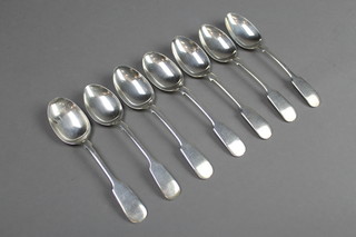7 fiddle pattern silver teaspoons 