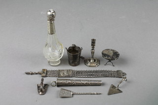 A 19th Century Continental silver miniature shovel 3", a ditto tripod table 1" and 7 other items