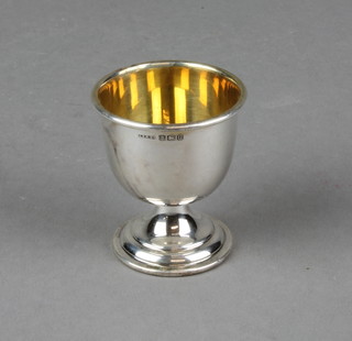 A weighted silver egg cup Birmingham 1969