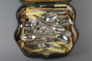 A collection of minor silver plated cutlery 