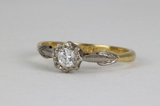 An 18ct single stone diamond ring, size H