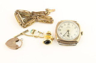 An Edwardian 9ct gold bracelet, a ditto padlock, a gentleman's wristwatch and minor items, 14 grams