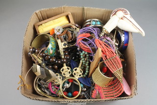 A large quantity of costume jewellery 