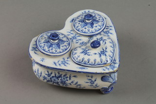 An early 20th Century heart shaped Delft ink stand with 2 inkwells and a recess 5" 
