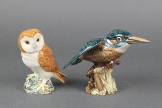 A Beswick figure of an owl 4", a ditto Kingfisher 5" 