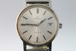 A gentleman's steel cased Omega calendar wristwatch on expanding steel bracelet