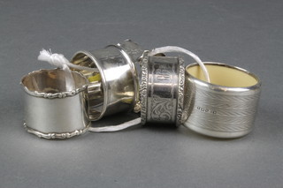 5 silver napkin rings, gross 106 grams
