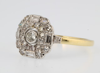 An 18ct yellow gold Art Deco style cocktail ring size N