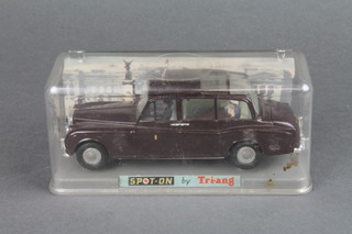 A Triang Spot On model car no.260 Rolls Royce, boxed, complete with 4 figures, missing Royal Standard 