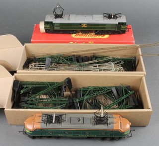 A Triang OO gauge R257 double ended electric locomotive twin operation pantographs together with various pantograph masts etc, boxed, together with 1 other R351