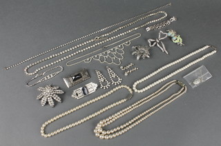 A quantity of marcasite and minor paste jewellery 